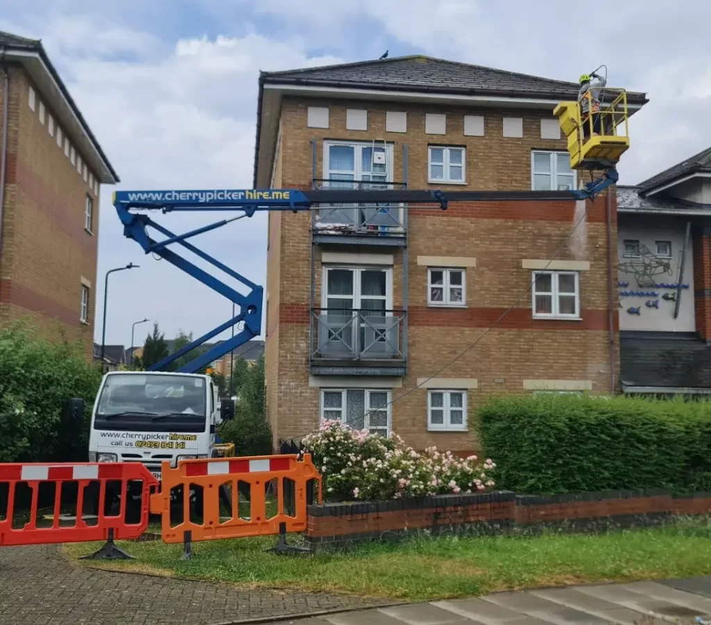 façade cleaning services